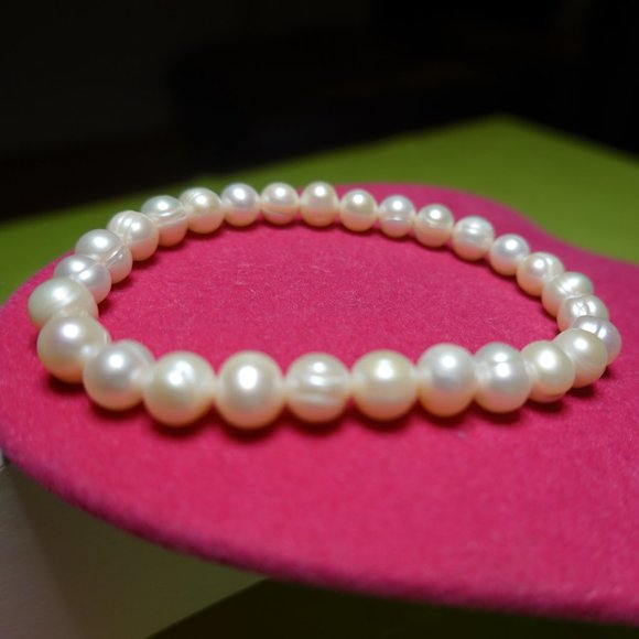 (NWT) Freshwater Pearl Beaded Bracelet - Picture 3 of 7